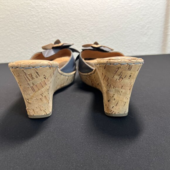 Born Women 9 M/W Leather Flower Wedge Sandals Slip Ons Cork Heel 3"  Beige Blue - Picture 8 of 14